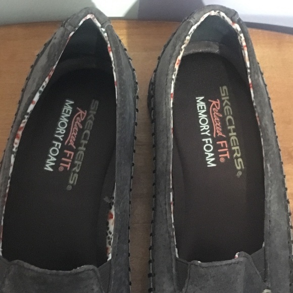 Sketchers Relaxed Fit Memory Foam Brown Womens 6.5 - Picture 5 of 6